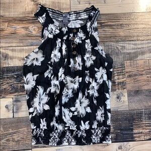 Poetry floral cotton tank size small